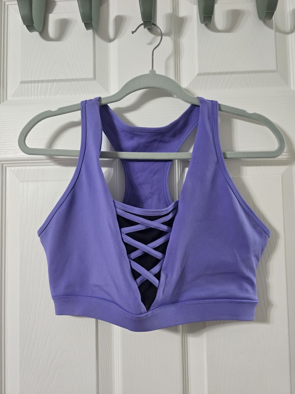 NWOT POP Fit Lavender Crisscross Front Sports Bra